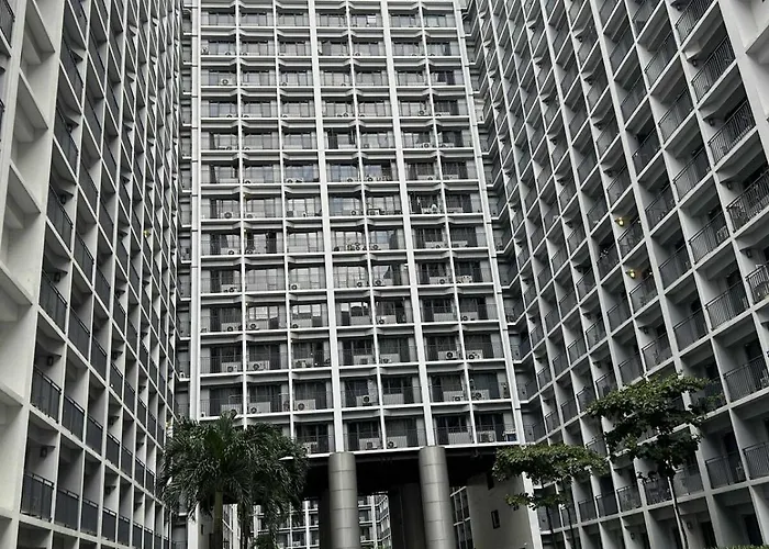 Staycation Near Moa, Smx Convention Center, Dfa Manila